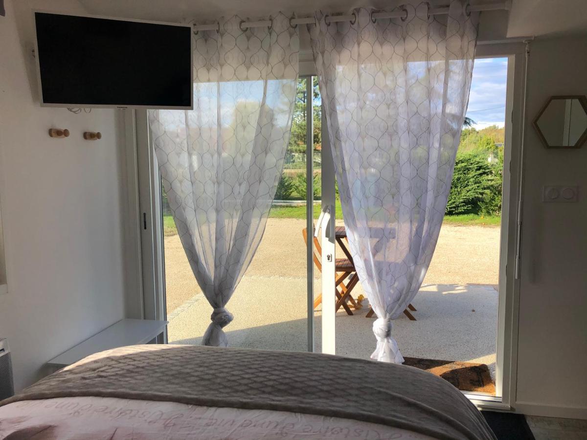 Studio Au numéro 10, proche zoo de Beauval et sortie d autoroute Villefranche-sur-Cher Extérieur photo